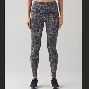 Lululemon Wunder Under Black and White Legging, Size 6 (Orig. $98)